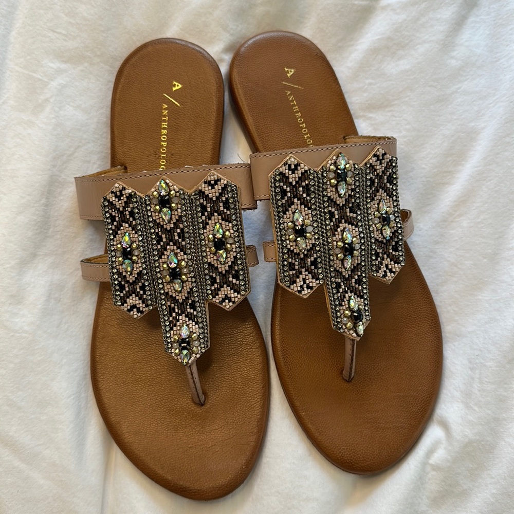 Anthropologie embellished sandals cute beaded flip flops gems 39